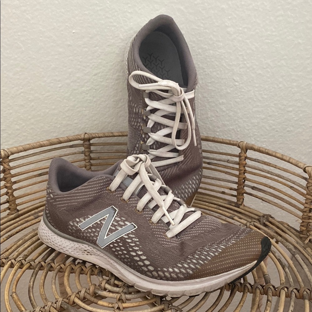 New Balance Gray and White Sneakers Breathable Mesh Design